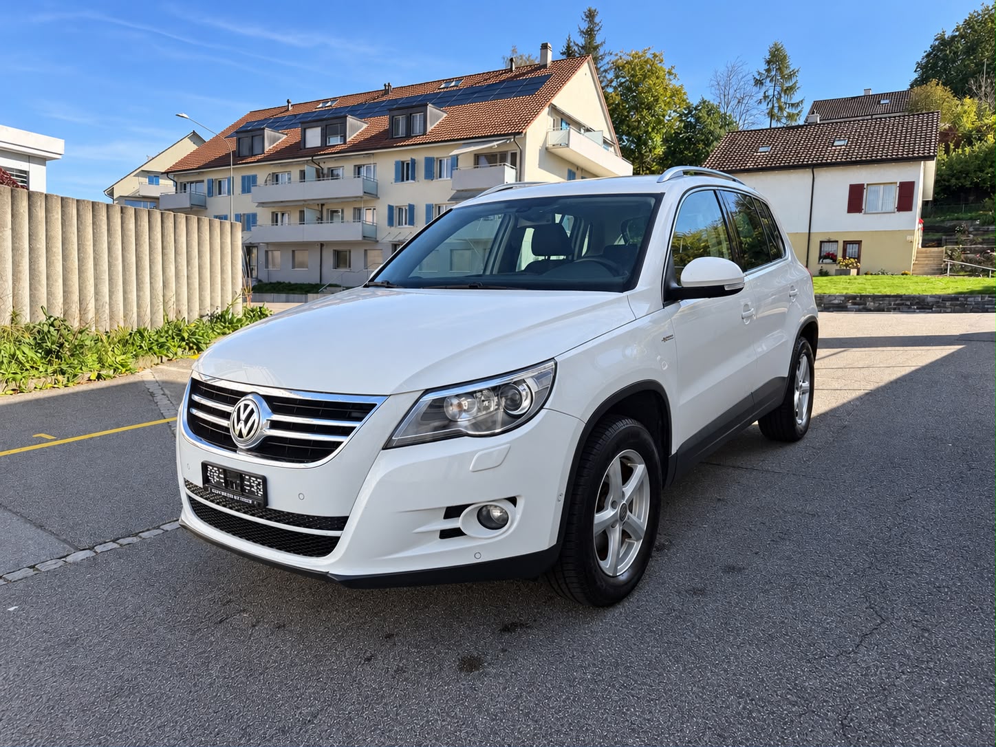 VW Tiguan 2.0 TDI Sport&Style DSG-image-1