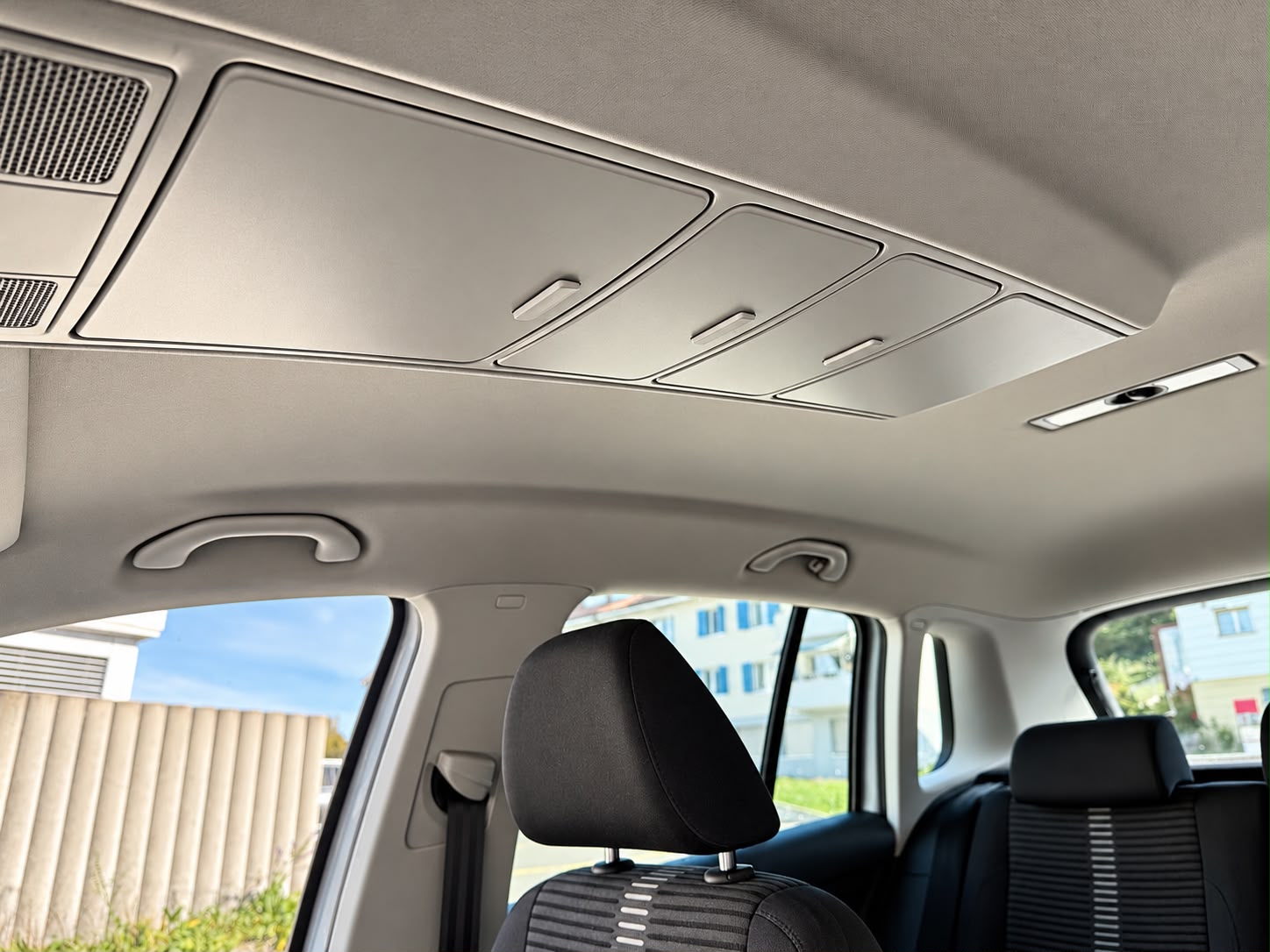 VW Tiguan 2.0 TDI Sport&Style DSG-image-15