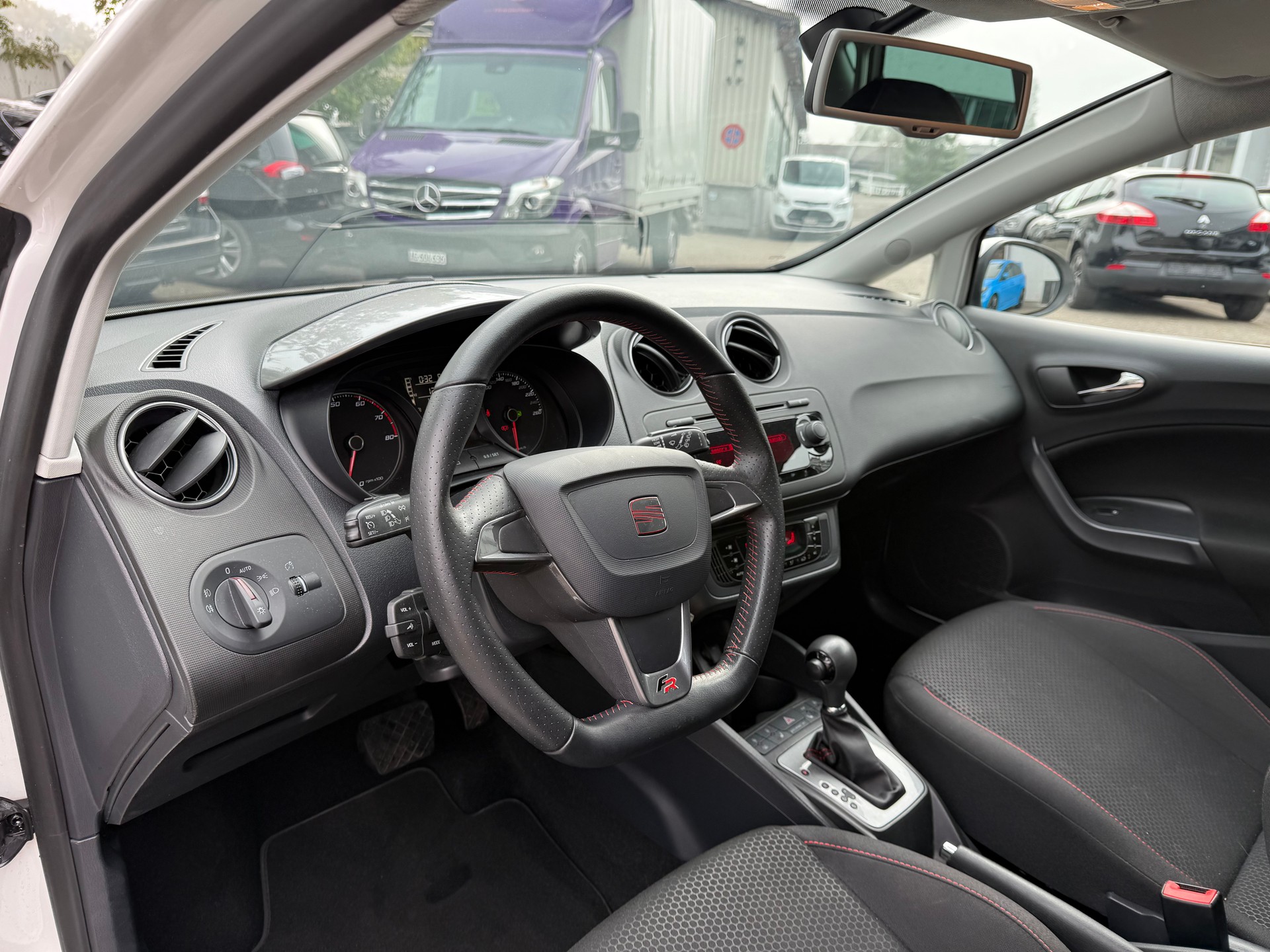 SEAT Ibiza 1.2 TSI FR DSG-image-5