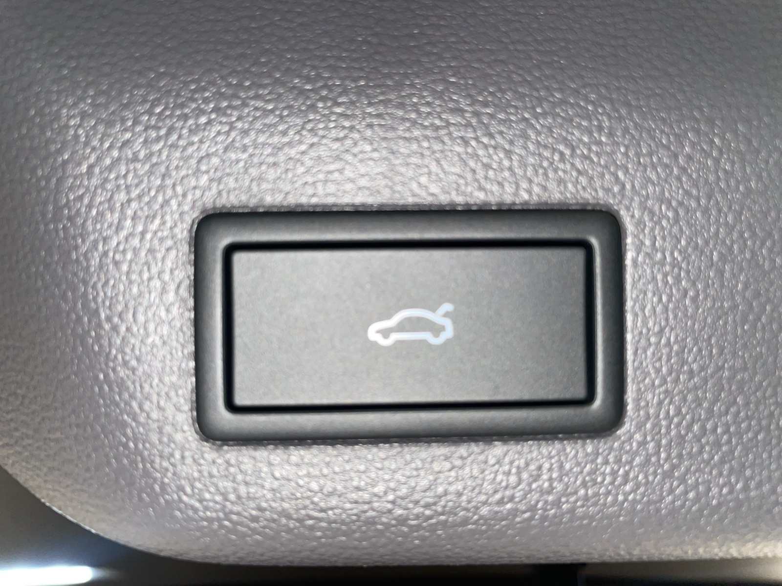 VW Multivan 2.0 TDI Trend Liberty DSG-image-13