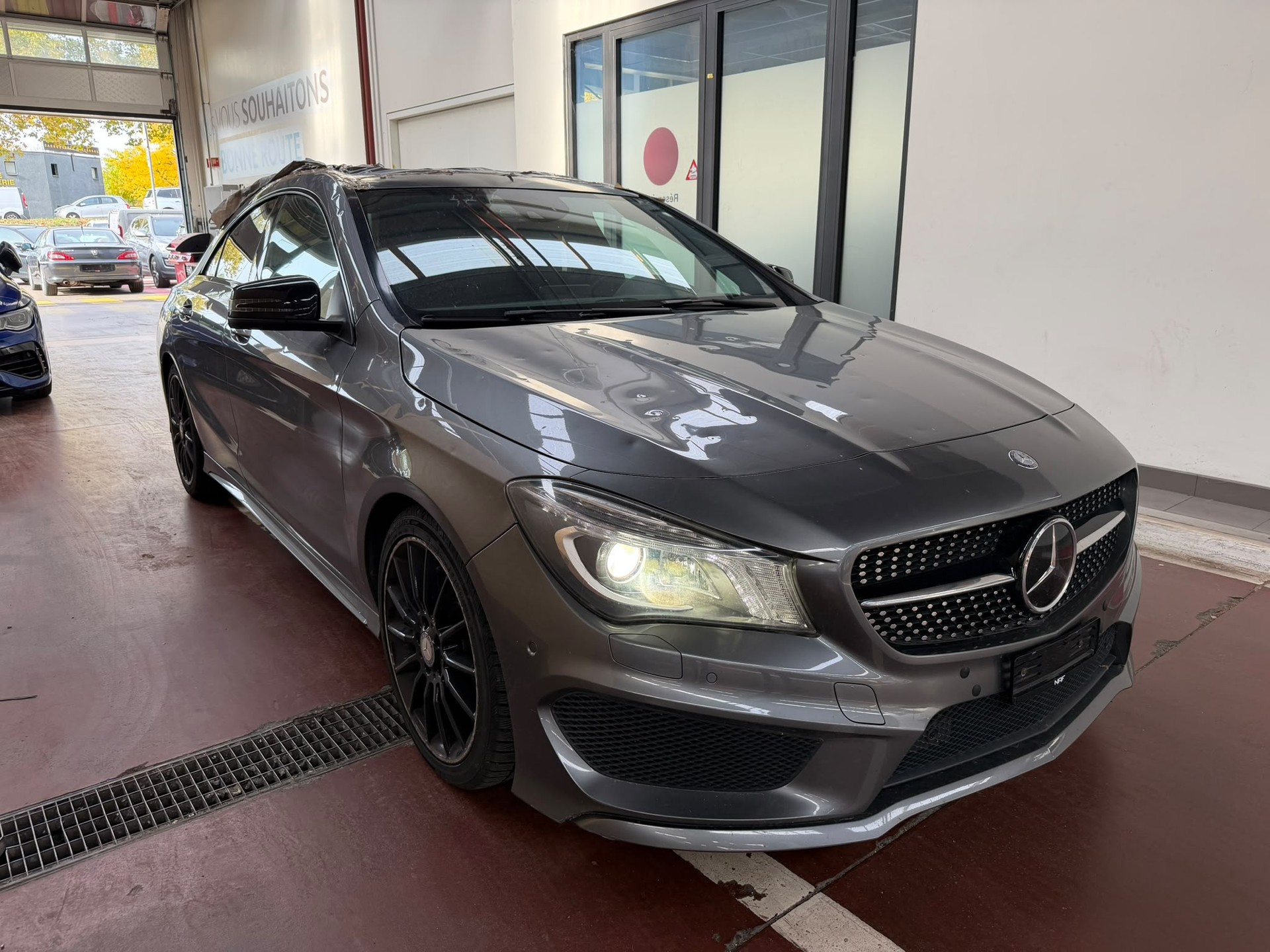 MERCEDES-BENZ CLA 250 AMG Line 7G-DCT-image-1
