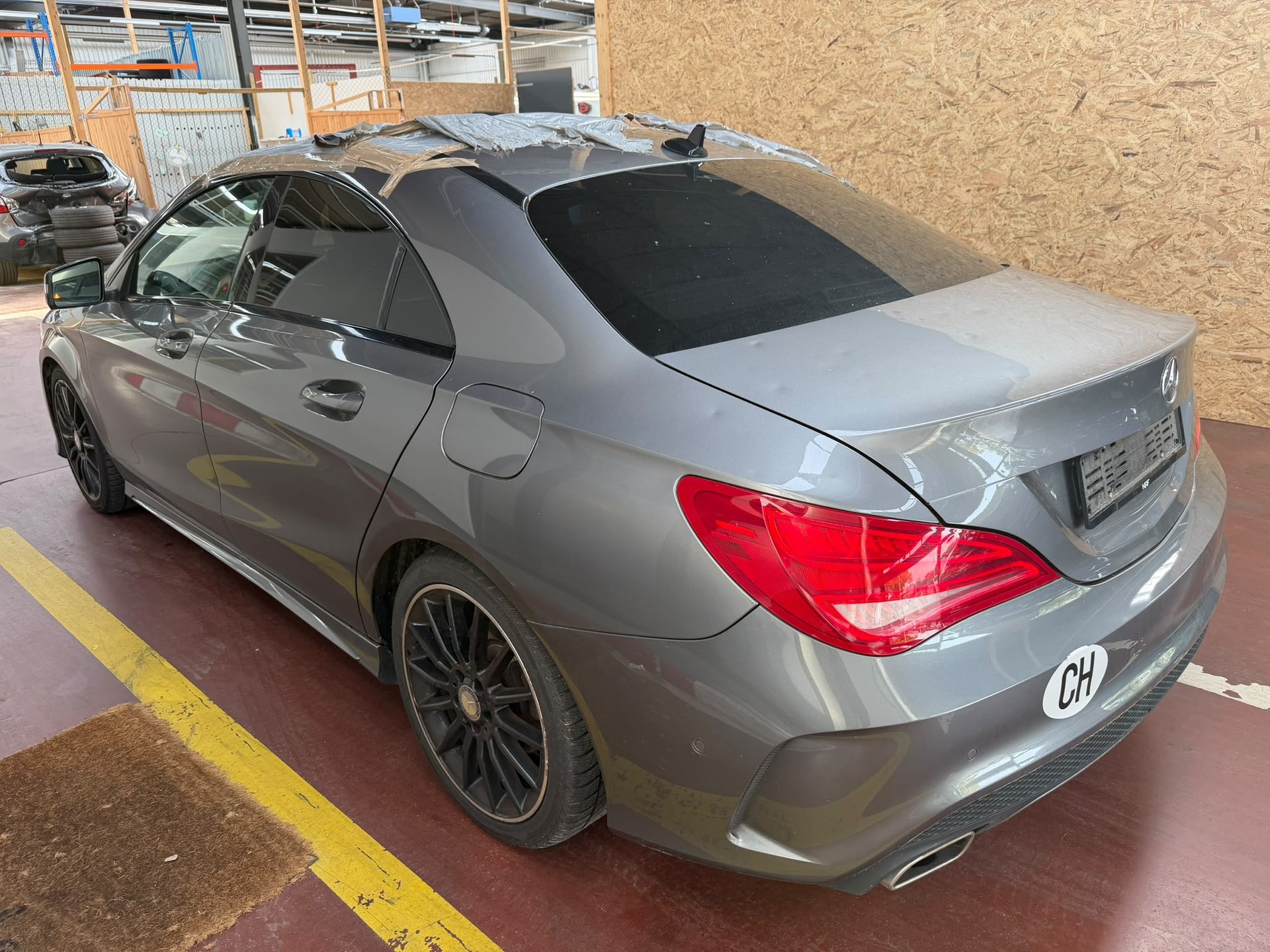 MERCEDES-BENZ CLA 250 AMG Line 7G-DCT-image-3