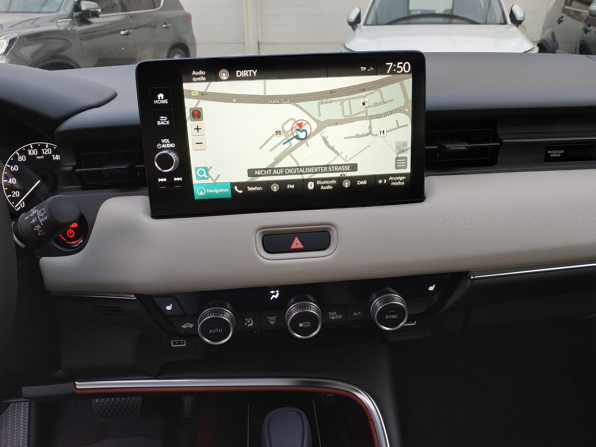 HONDA HR-V 1.5i-MMD Advance Style CVT Automat-image-15