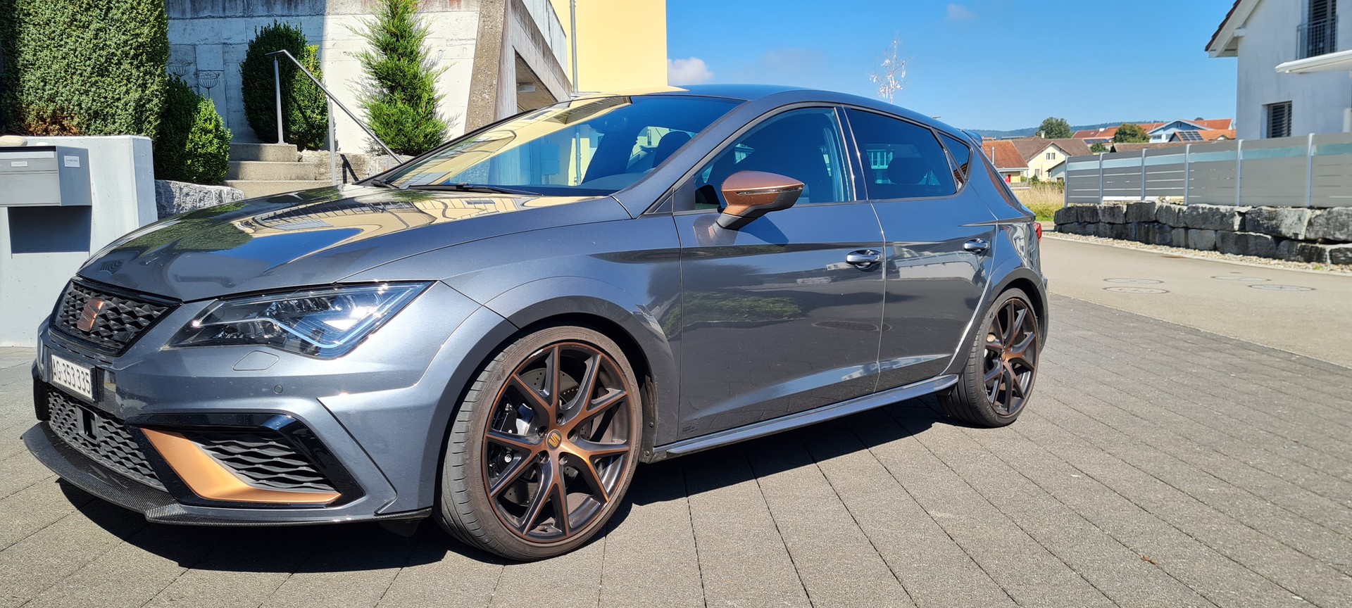 SEAT Leon 2.0 TSI Cupra R DSG-image-9