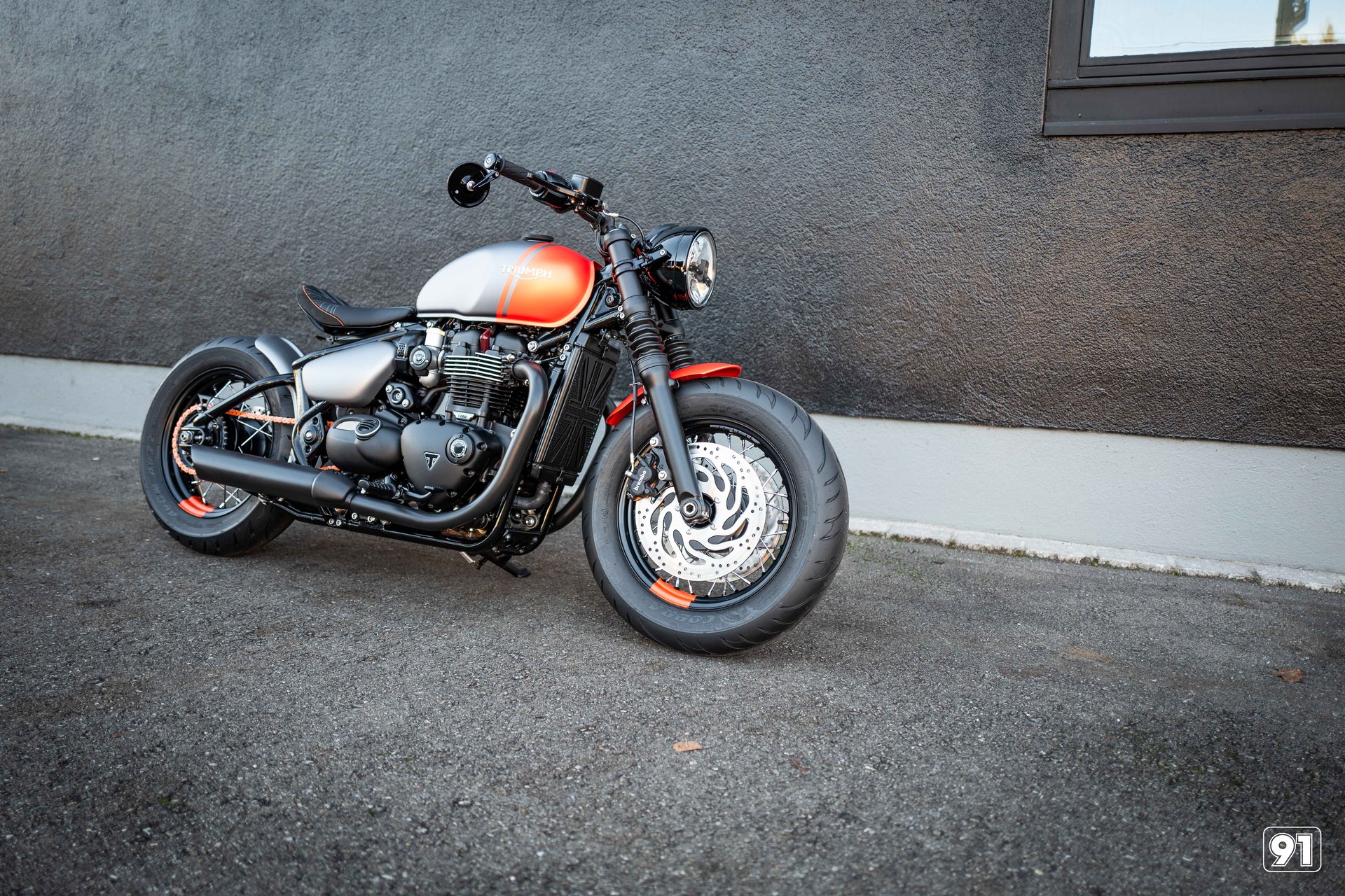 TRIUMPH Bonneville 1200  Bobber