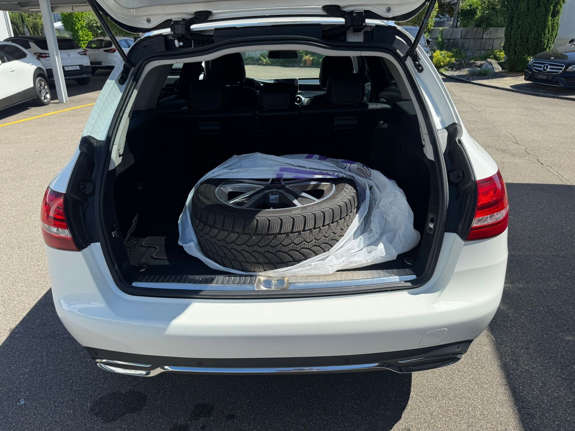 MERCEDES-BENZ C 250 BlueTEC Avantgarde 4Matic 7G-Tronic-image-6