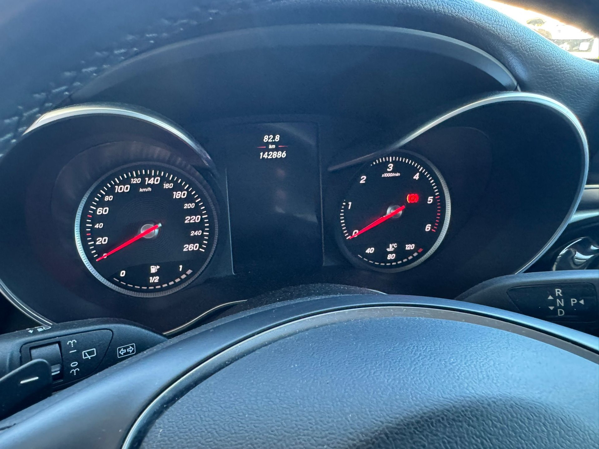 MERCEDES-BENZ C 250 BlueTEC Avantgarde 4Matic 7G-Tronic-image-15