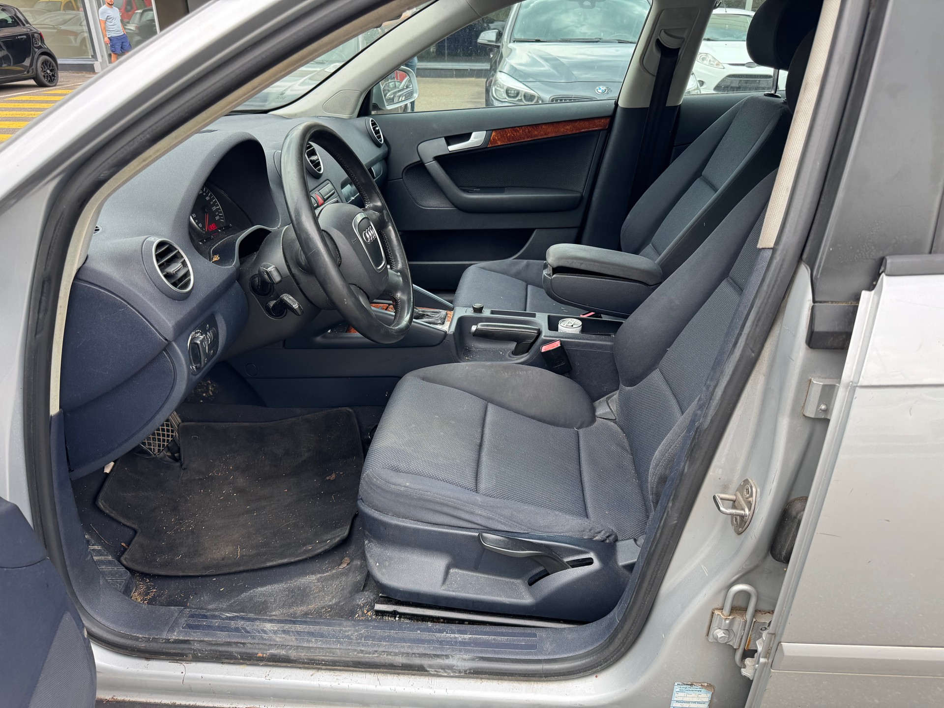AUDI A3 Sportback 2.0 FSI Ambition-image-13