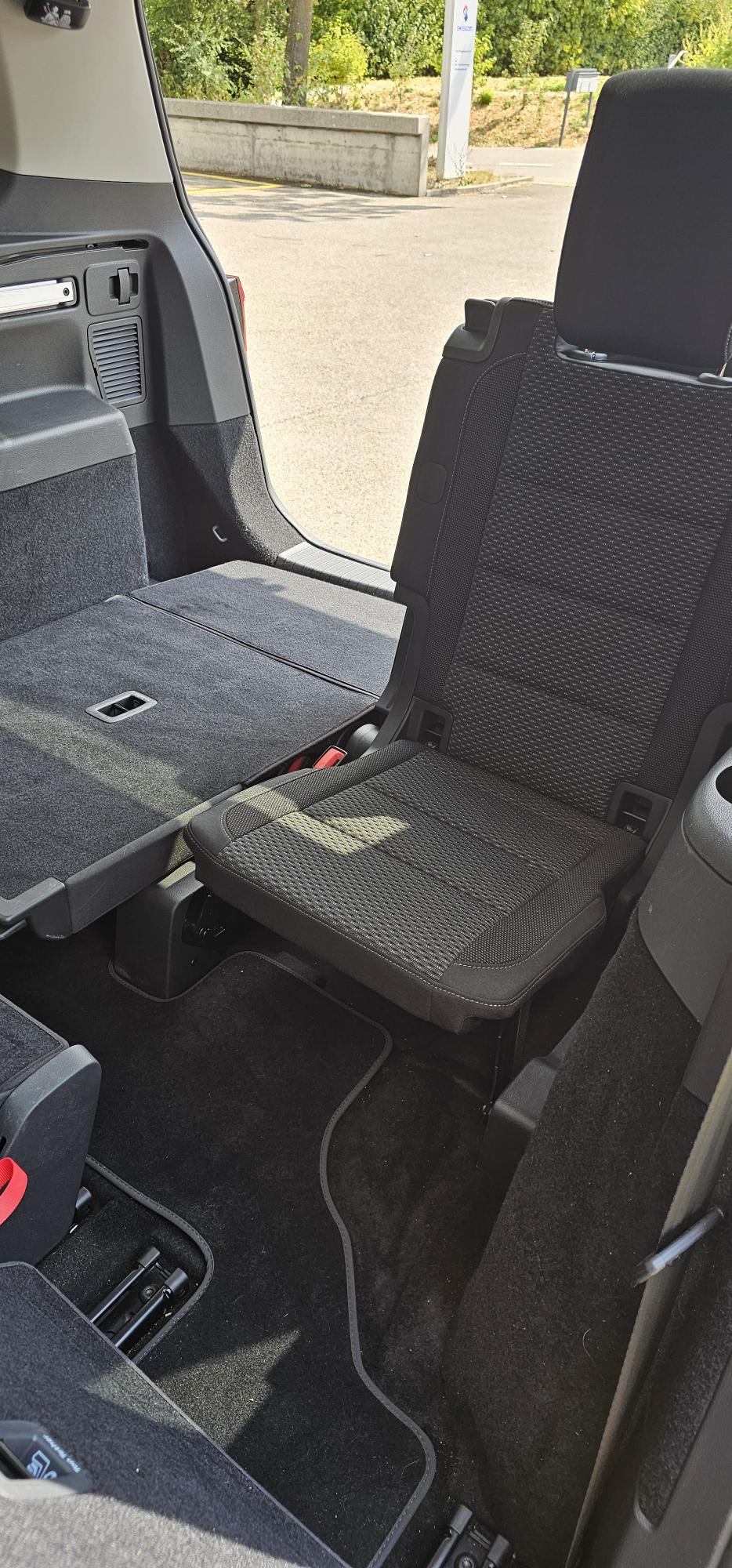 VW Touran 1.5 TSI EVO Comfortline DSG 7-Plätzer-image-7