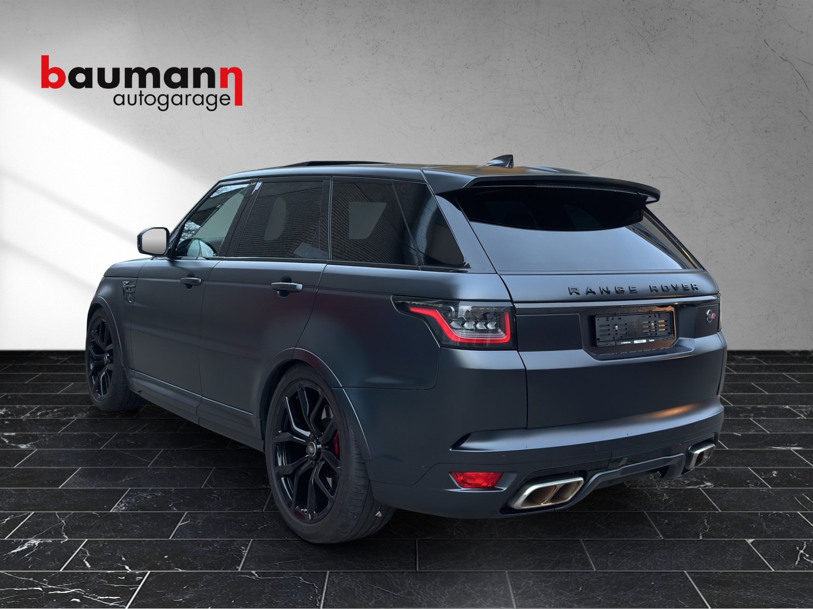 LAND ROVER Range Rover Sport 5.0 V8 S/C SVR Automatic-image-3