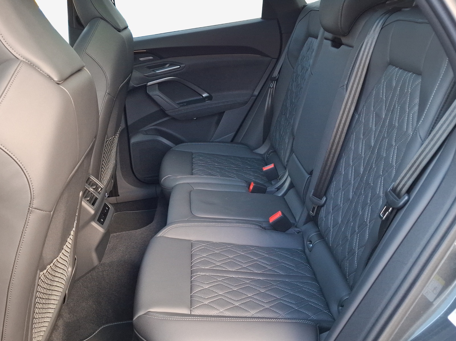 AUDI SQ5 TFSI quattro S-tronic-image-11