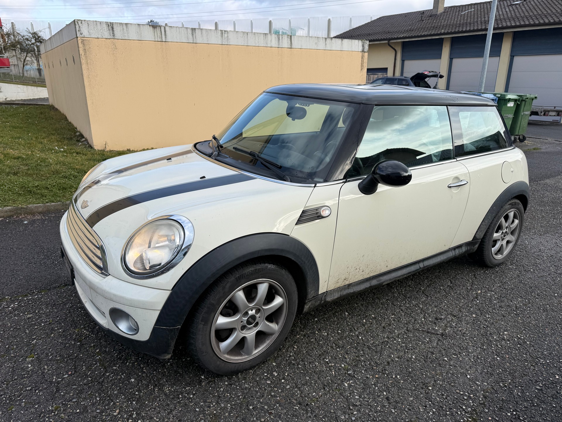 MINI Cooper-image-1