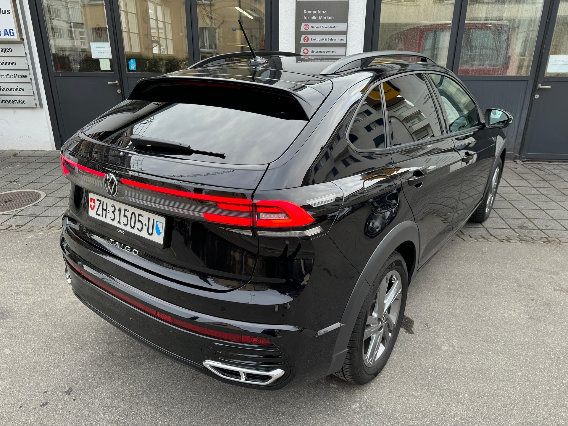 VW Taigo 1.0 TSI R-Line DSG-image-5