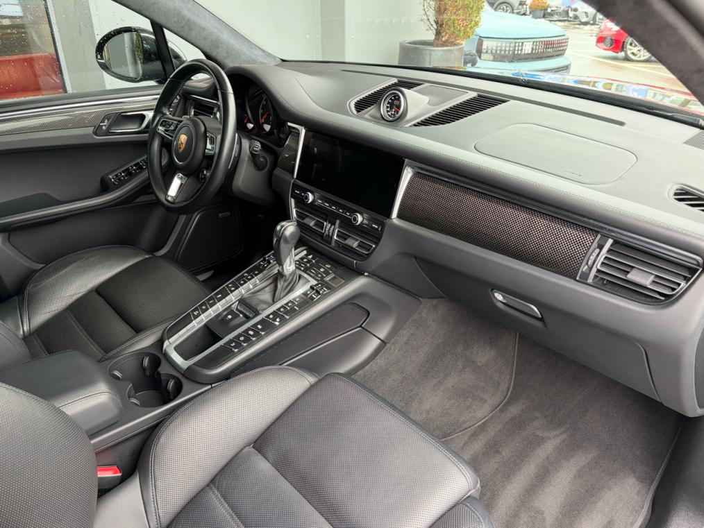 PORSCHE Macan Turbo PDK-image-10