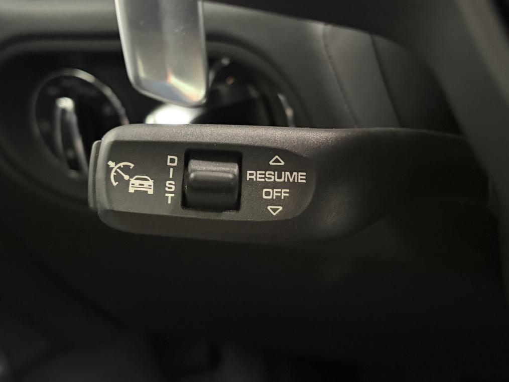 PORSCHE Macan Turbo PDK-image-6