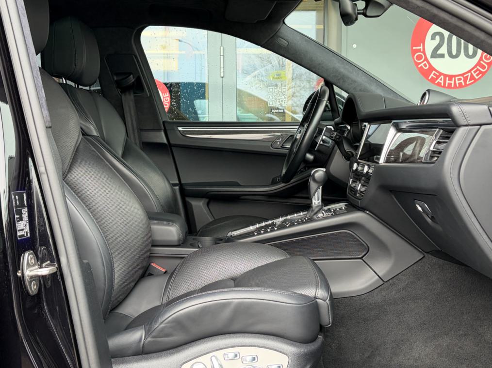 PORSCHE Macan Turbo PDK-image-11