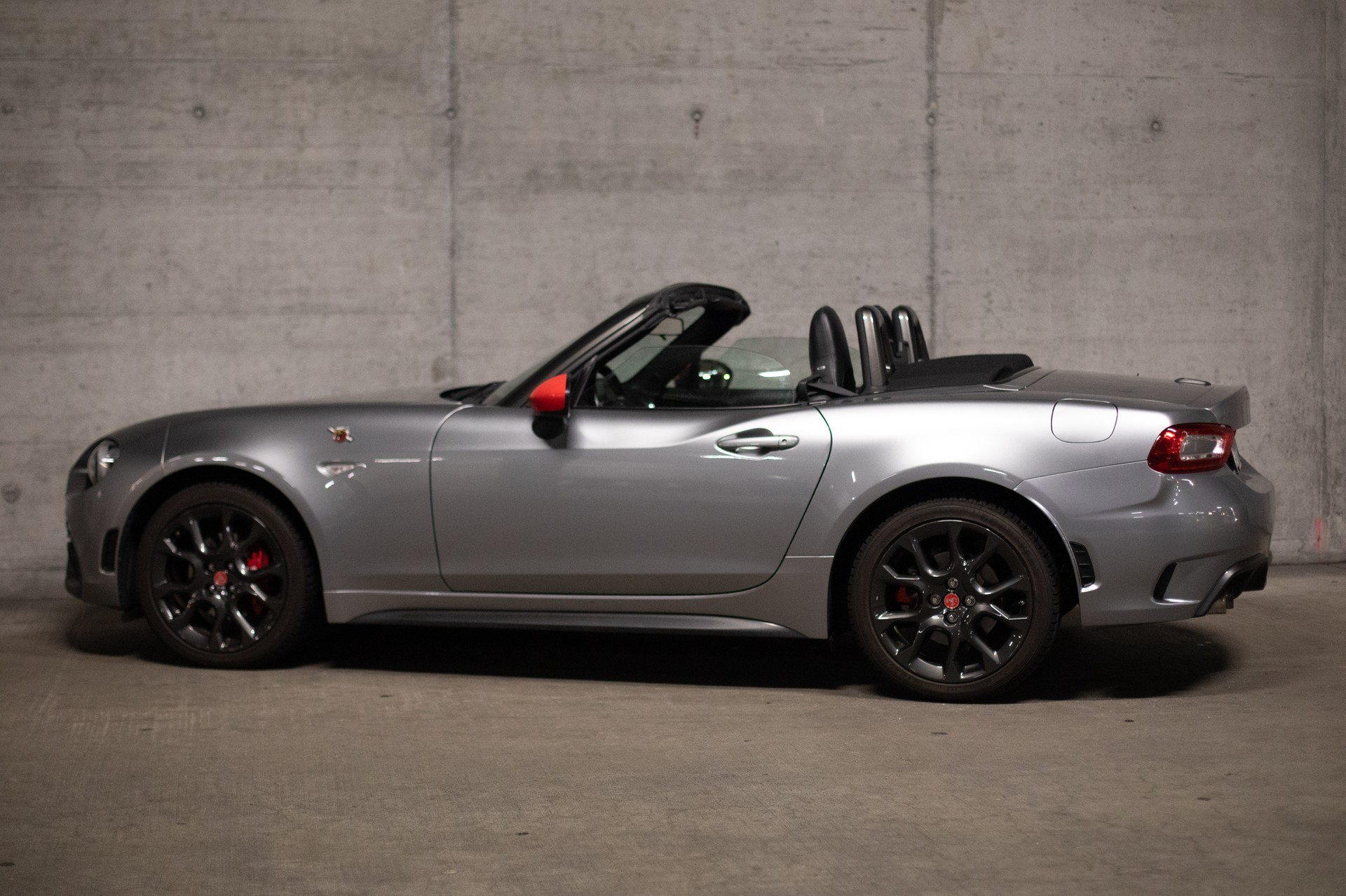 FIAT 124 Spider 1.4 TB Abarth Automatic-image-5