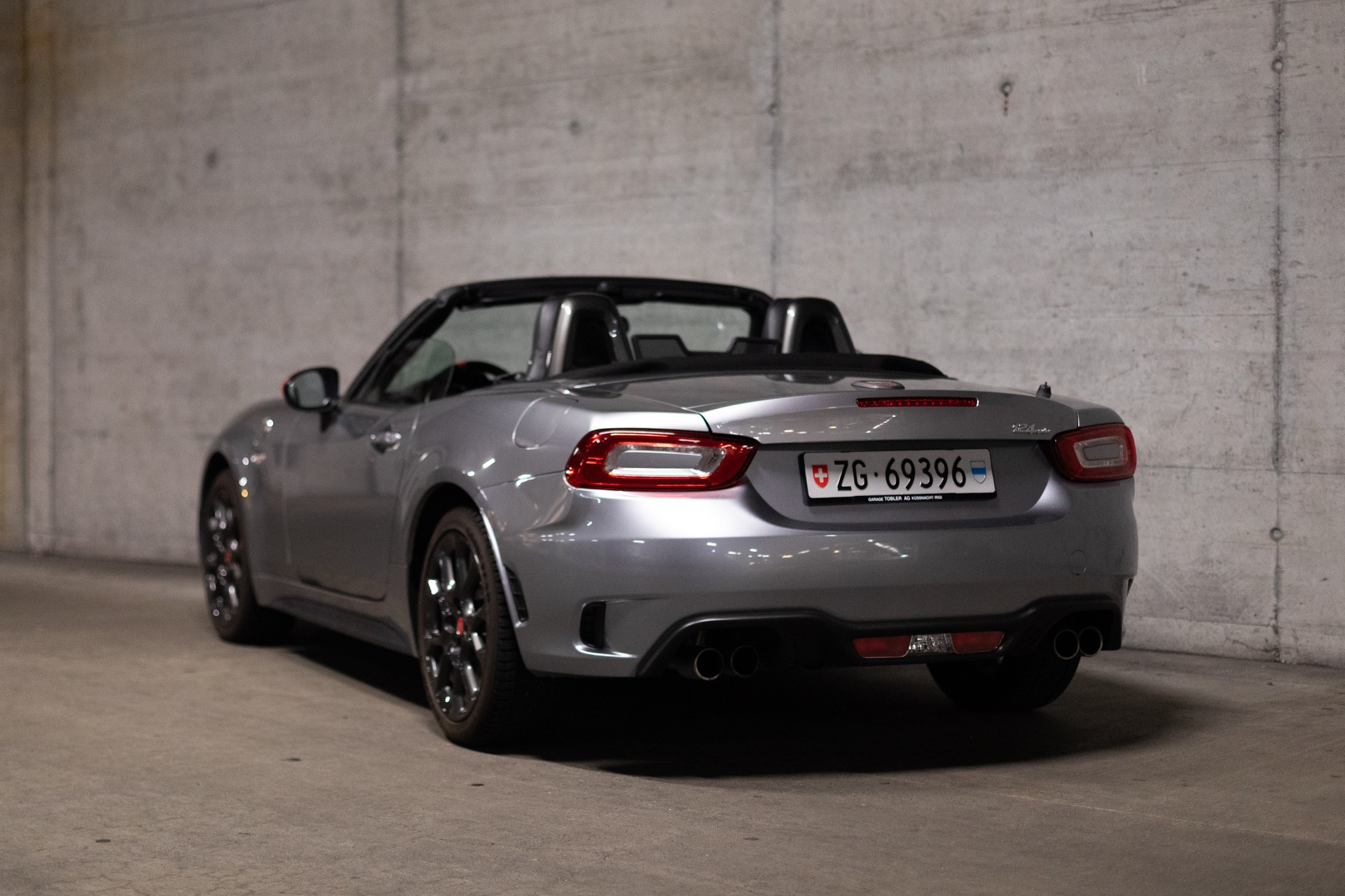 FIAT 124 Spider 1.4 TB Abarth Automatic-image-7
