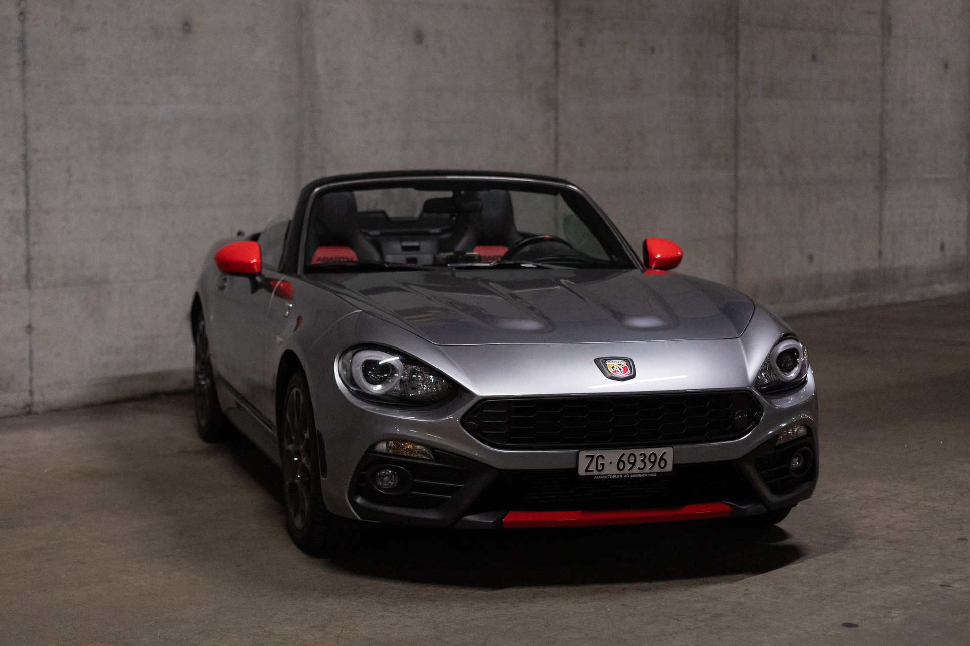 FIAT 124 Spider 1.4 TB Abarth Automatic-image-0