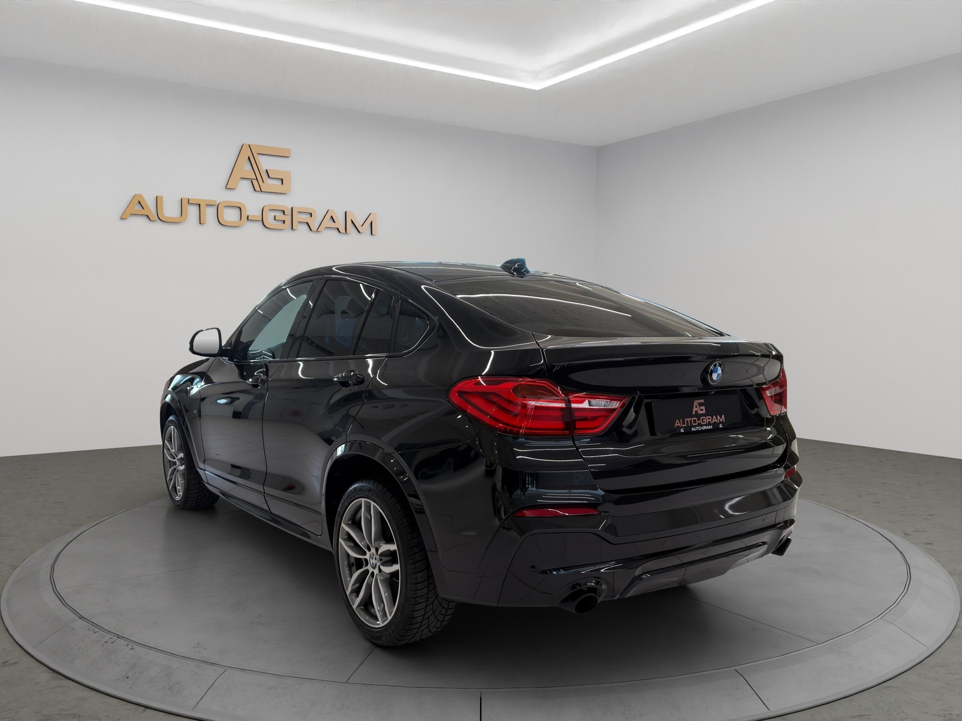 BMW X4 M 40i Steptronic-image-2