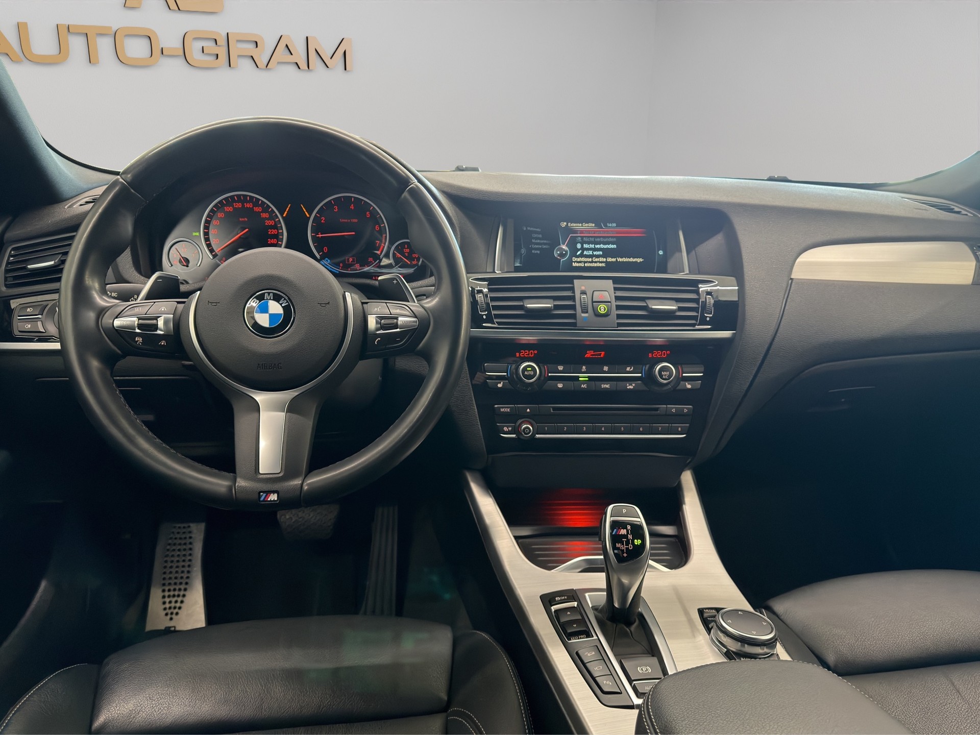BMW X4 M 40i Steptronic-image-12