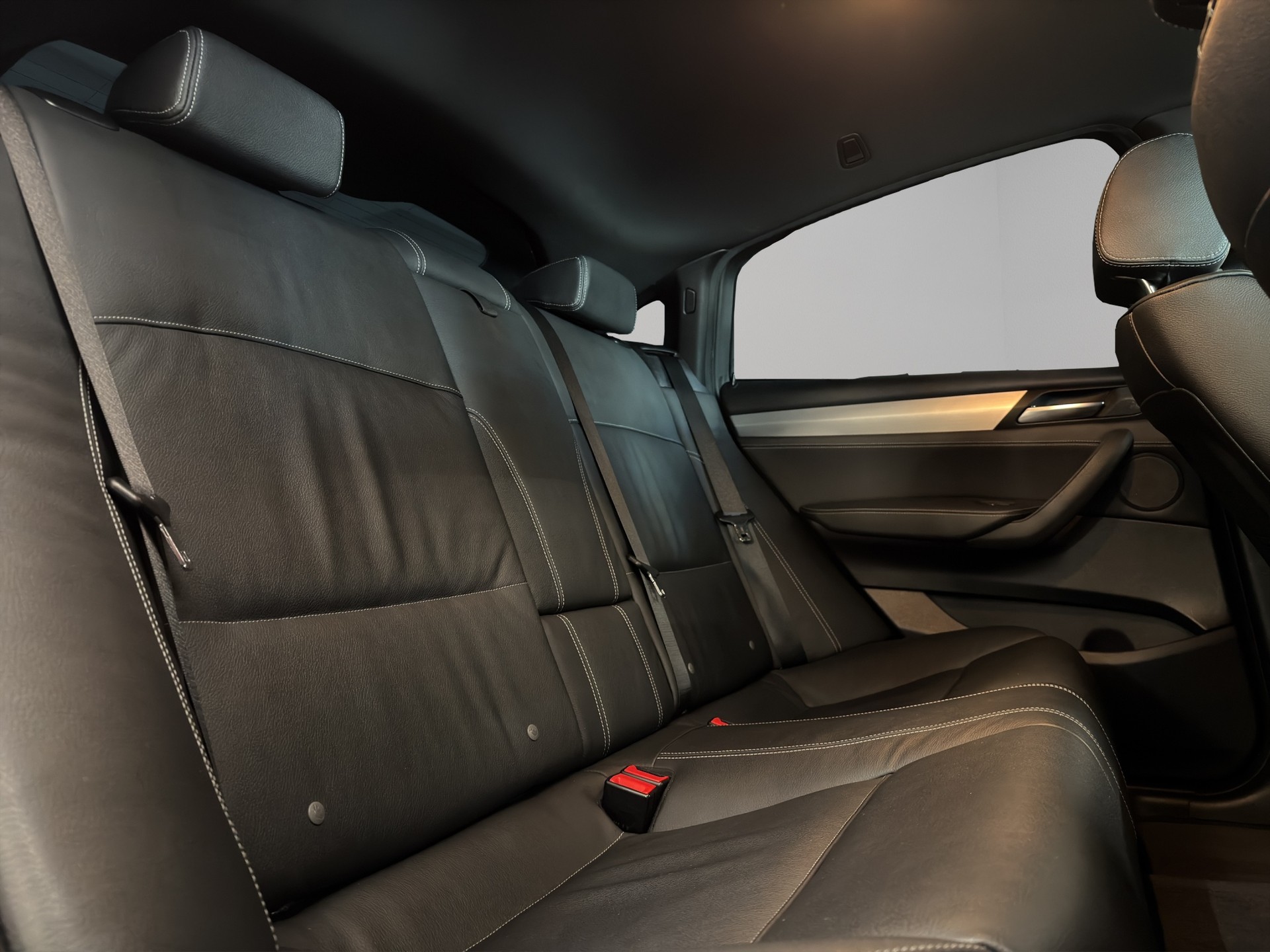 BMW X4 M 40i Steptronic-image-18