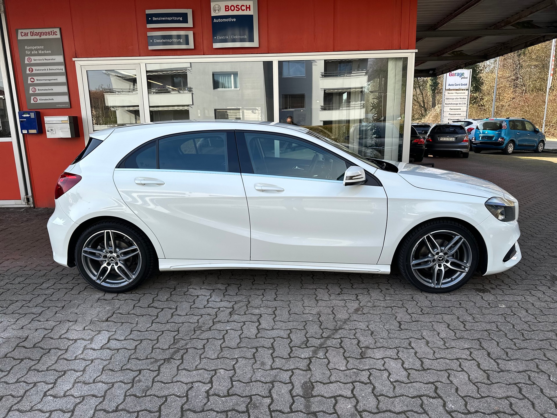 MERCEDES-BENZ A 180 CDI AMG Line-image-1