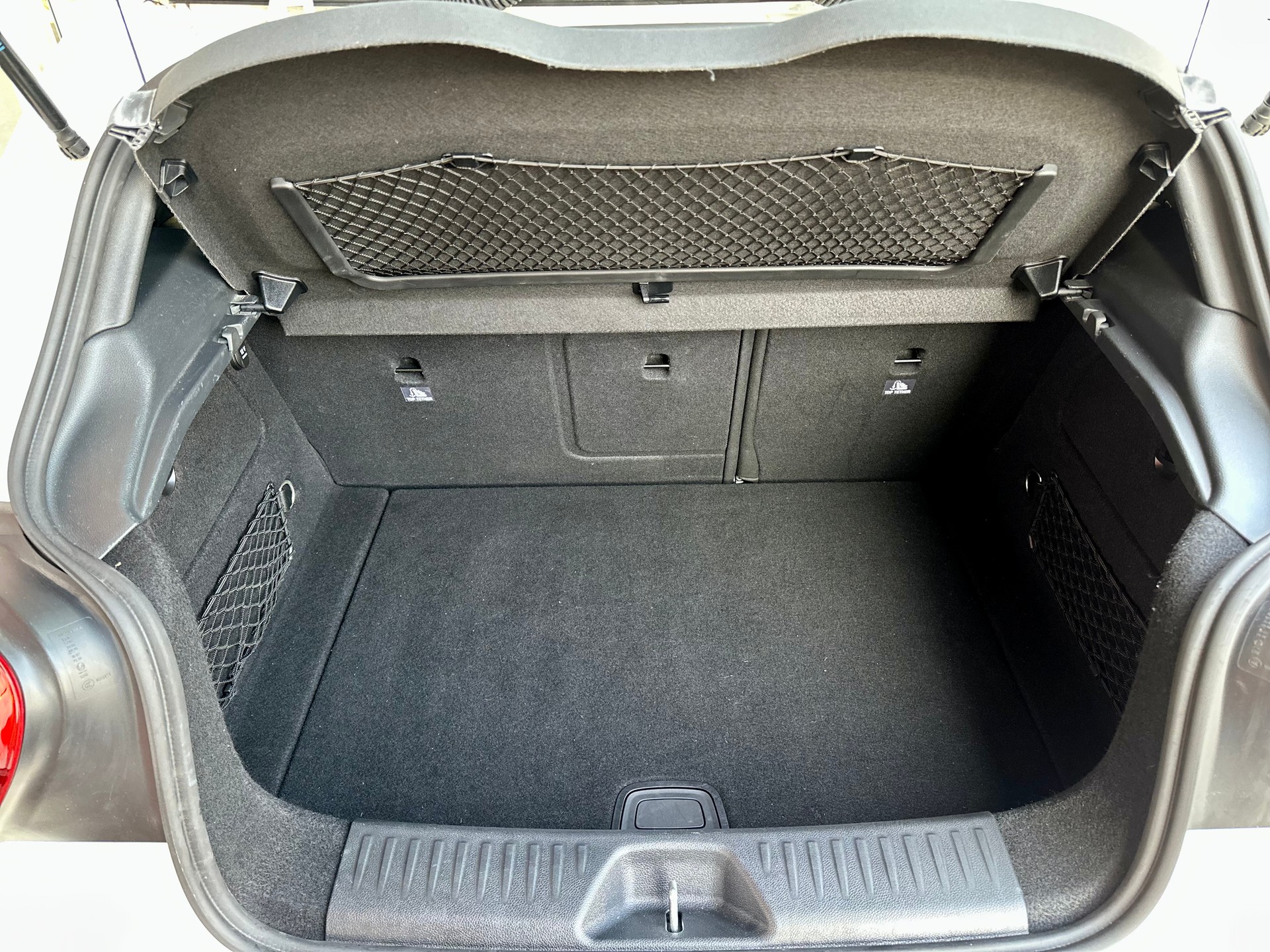 MERCEDES-BENZ A 180 CDI AMG Line-image-9