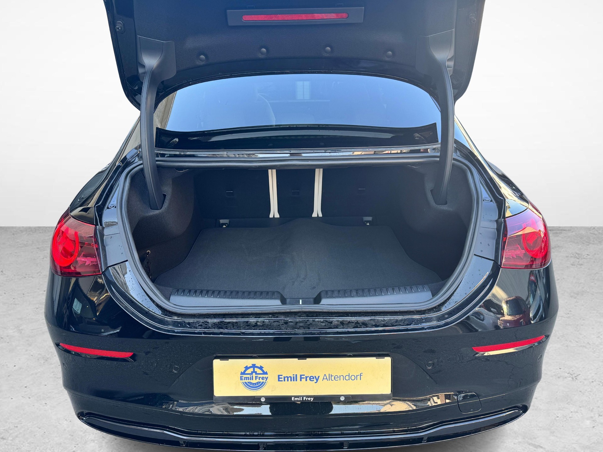 MERCEDES-BENZ CLA 350 4MATIC EQ Technology-image-11