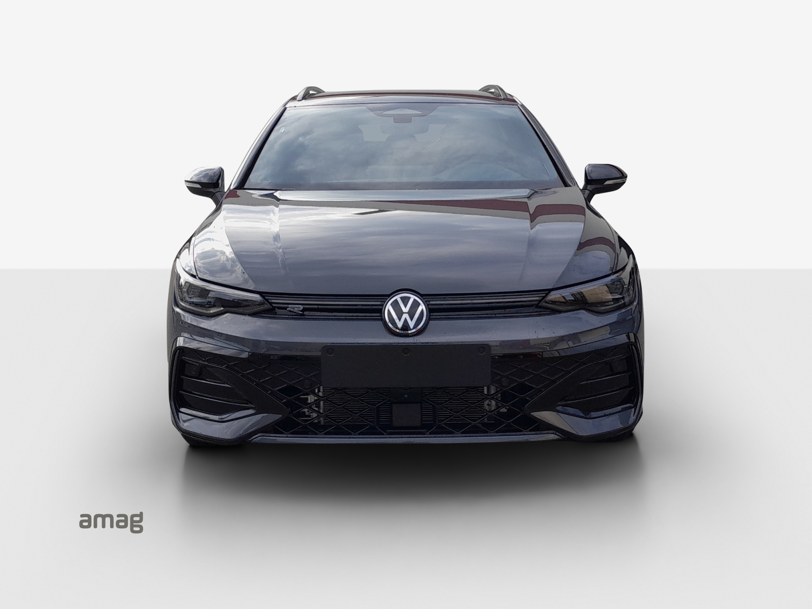 VW Golf Variant 1.5 eTSI mHEV R-Line DSG-image-6