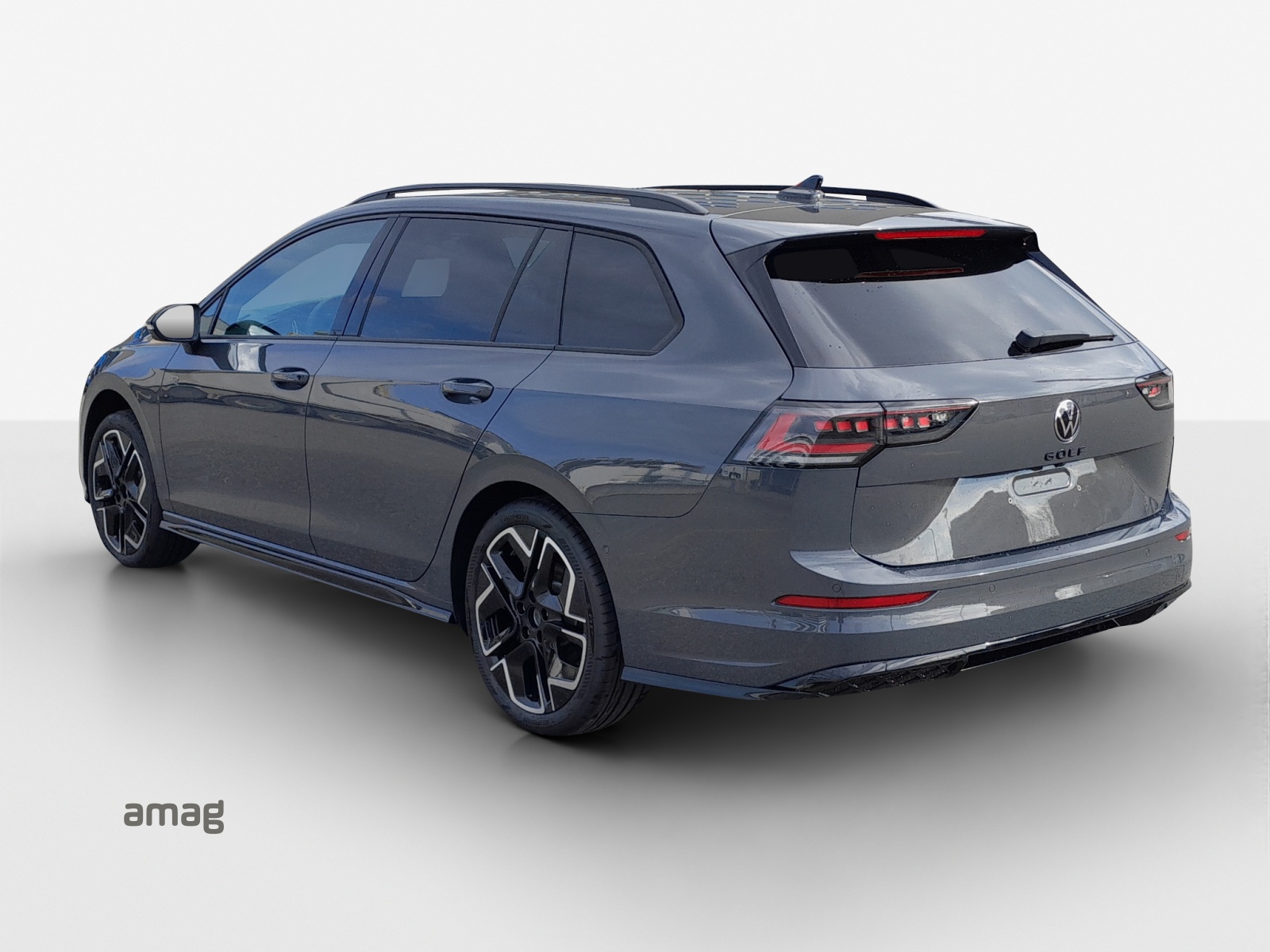 VW Golf Variant 1.5 eTSI mHEV R-Line DSG-image-2