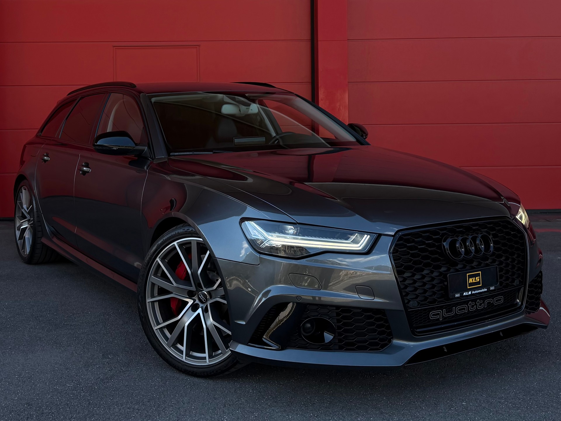 AUDI RS6 Avant 4.0 TFSI V8 performance quattro