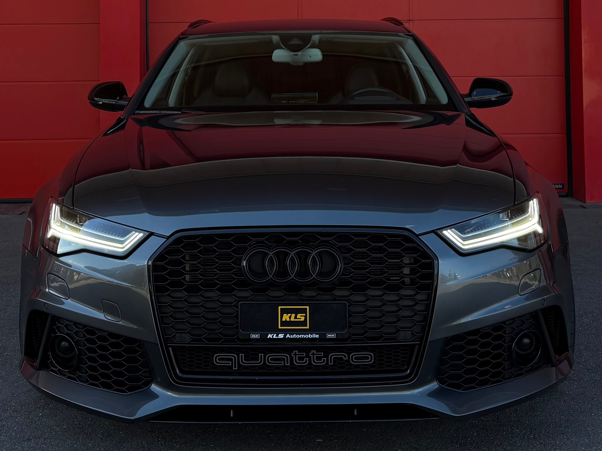 AUDI RS6 Avant 4.0 TFSI V8 performance quattro-image-1