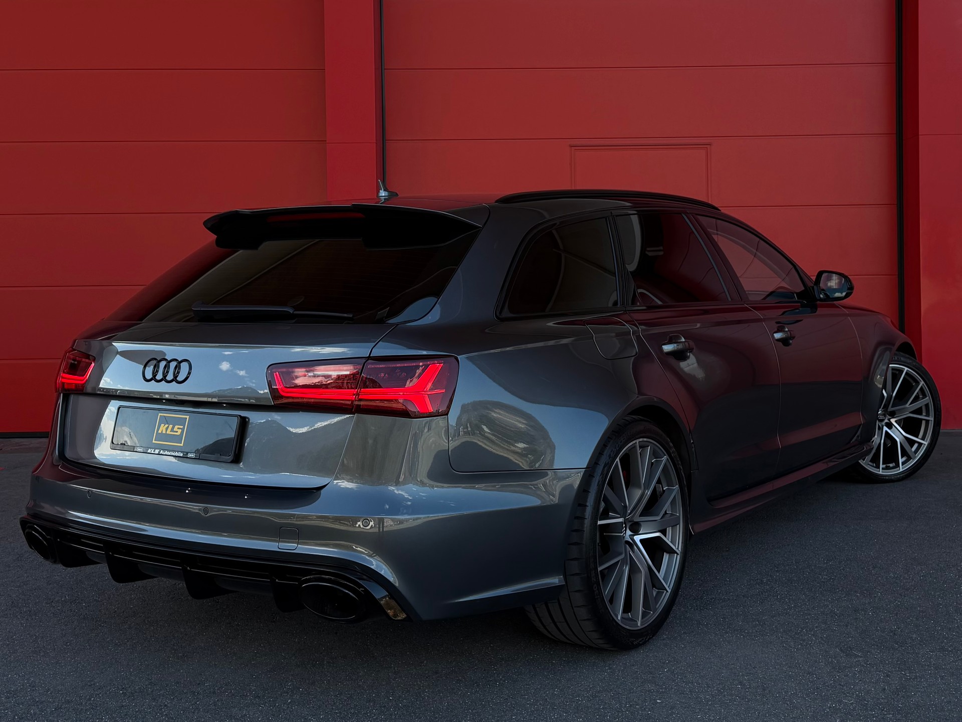 AUDI RS6 Avant 4.0 TFSI V8 performance quattro-image-3