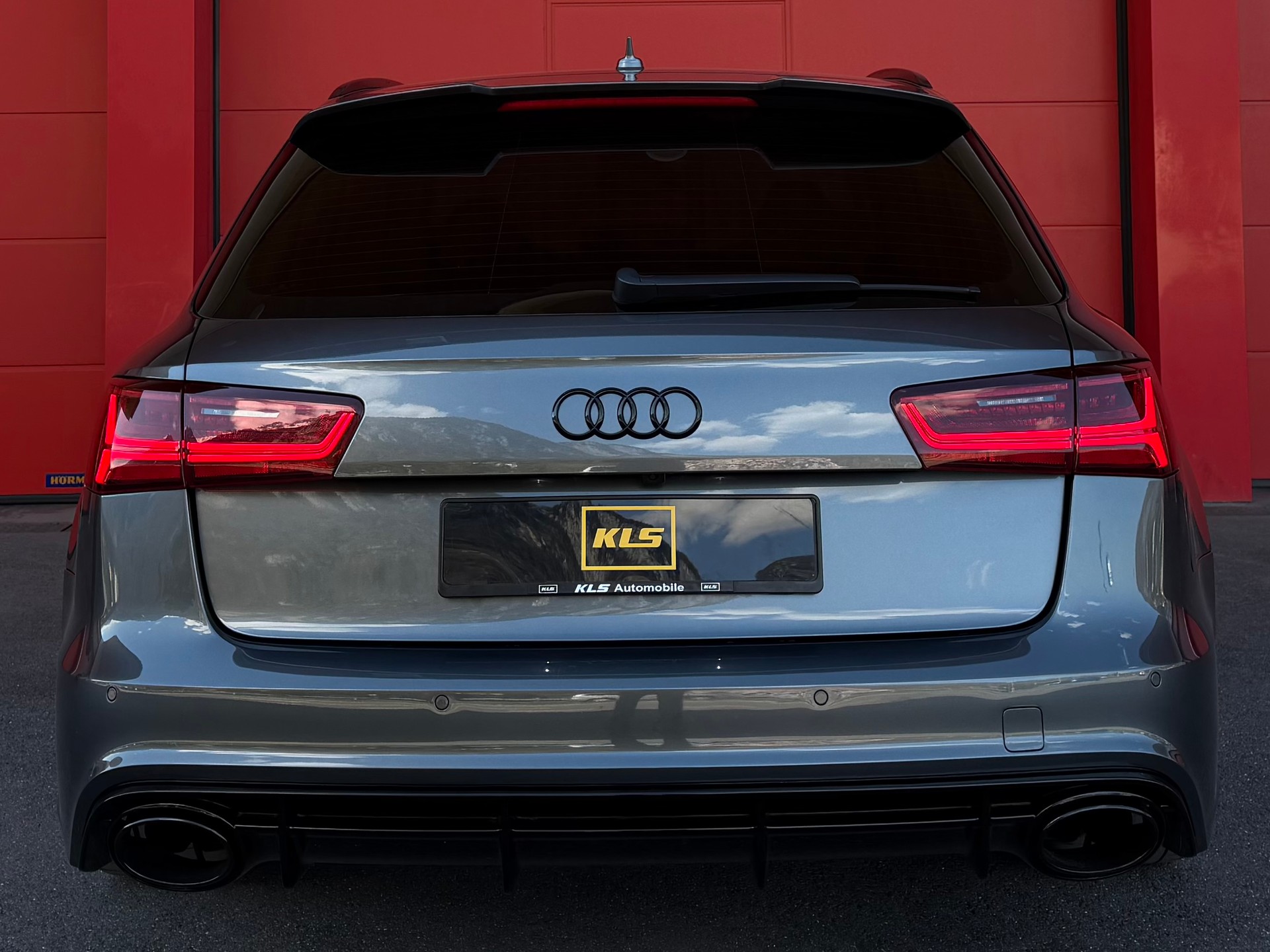 AUDI RS6 Avant 4.0 TFSI V8 performance quattro-image-4