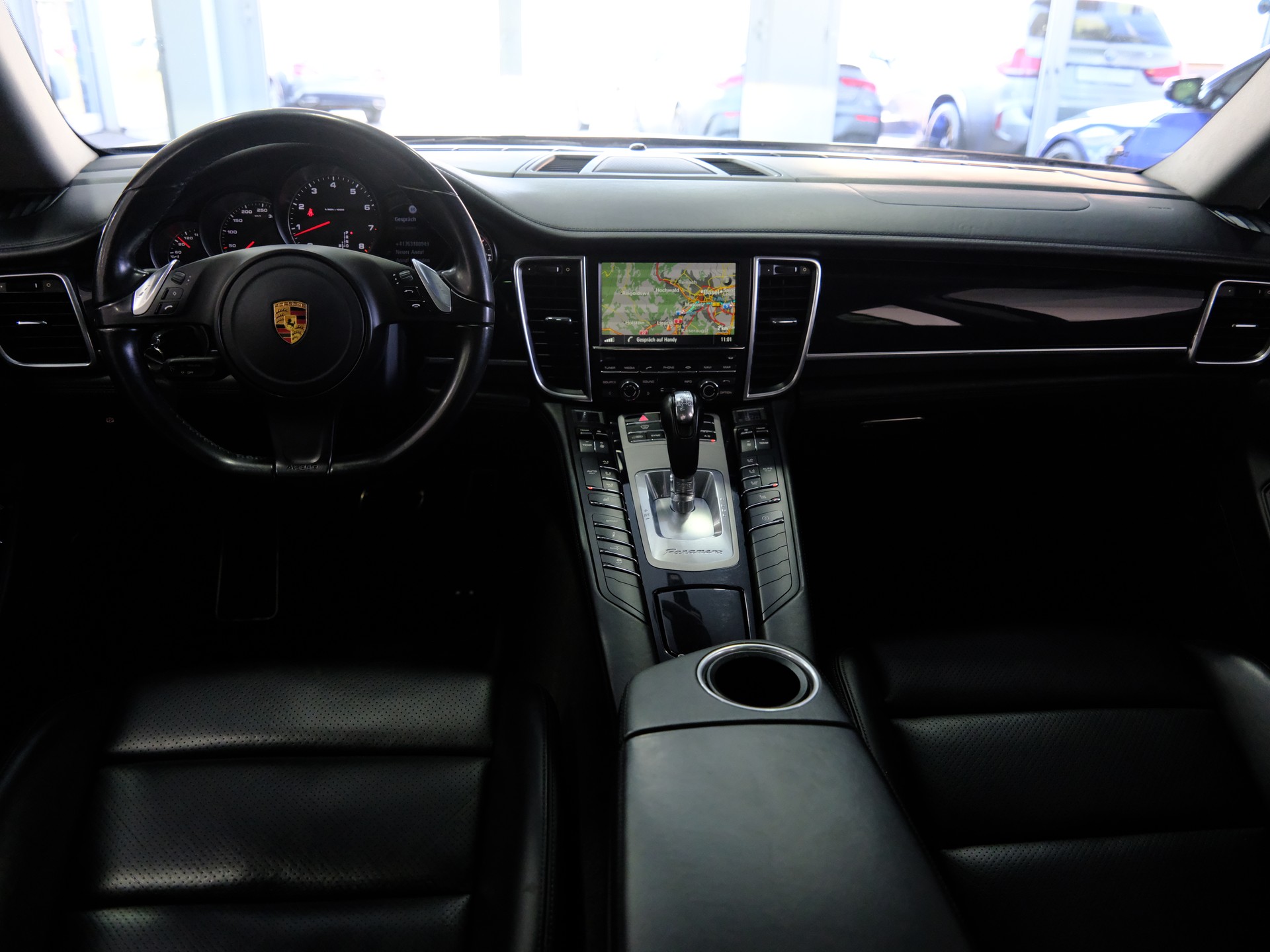 PORSCHE Panamera 4 3.6 PDK-image-12