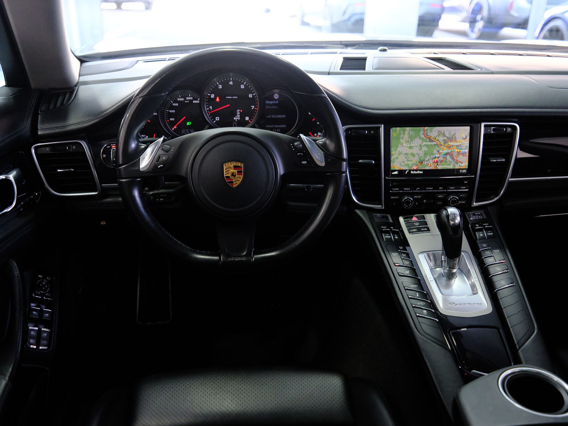 PORSCHE Panamera 4 3.6 PDK-image-11