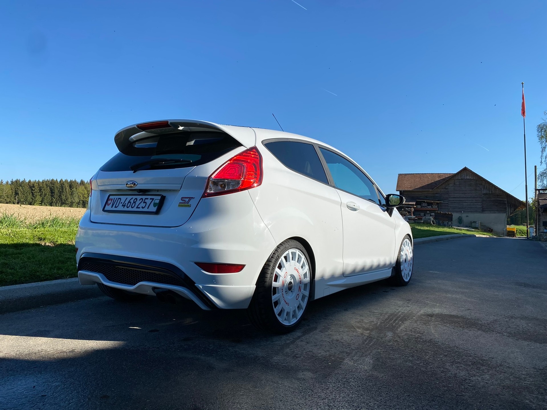 FORD Fiesta 1.6 SCTi ST-1-image-1