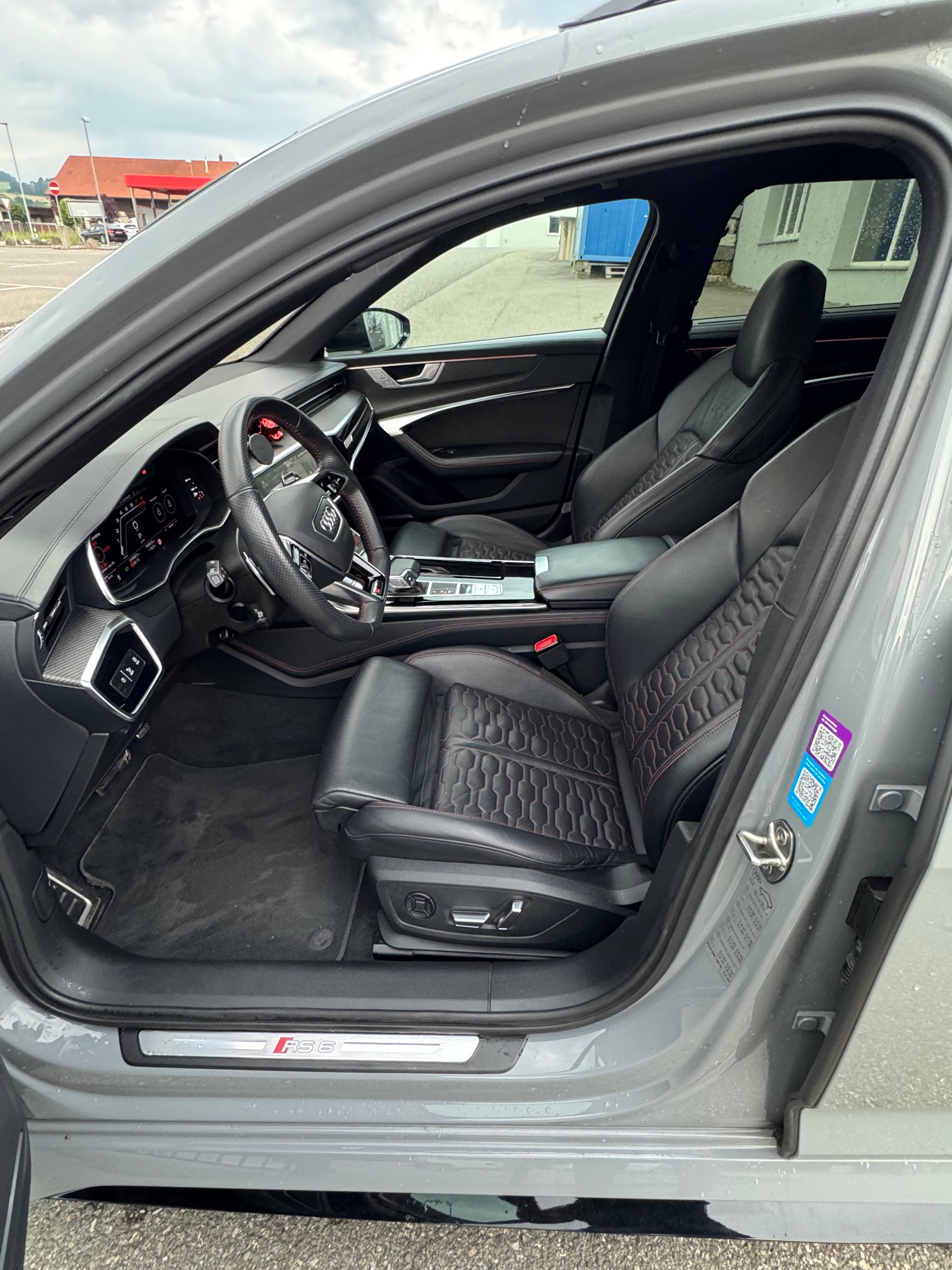 AUDI RS6 Avant 4.0 TFSI V8 quattro-image-8
