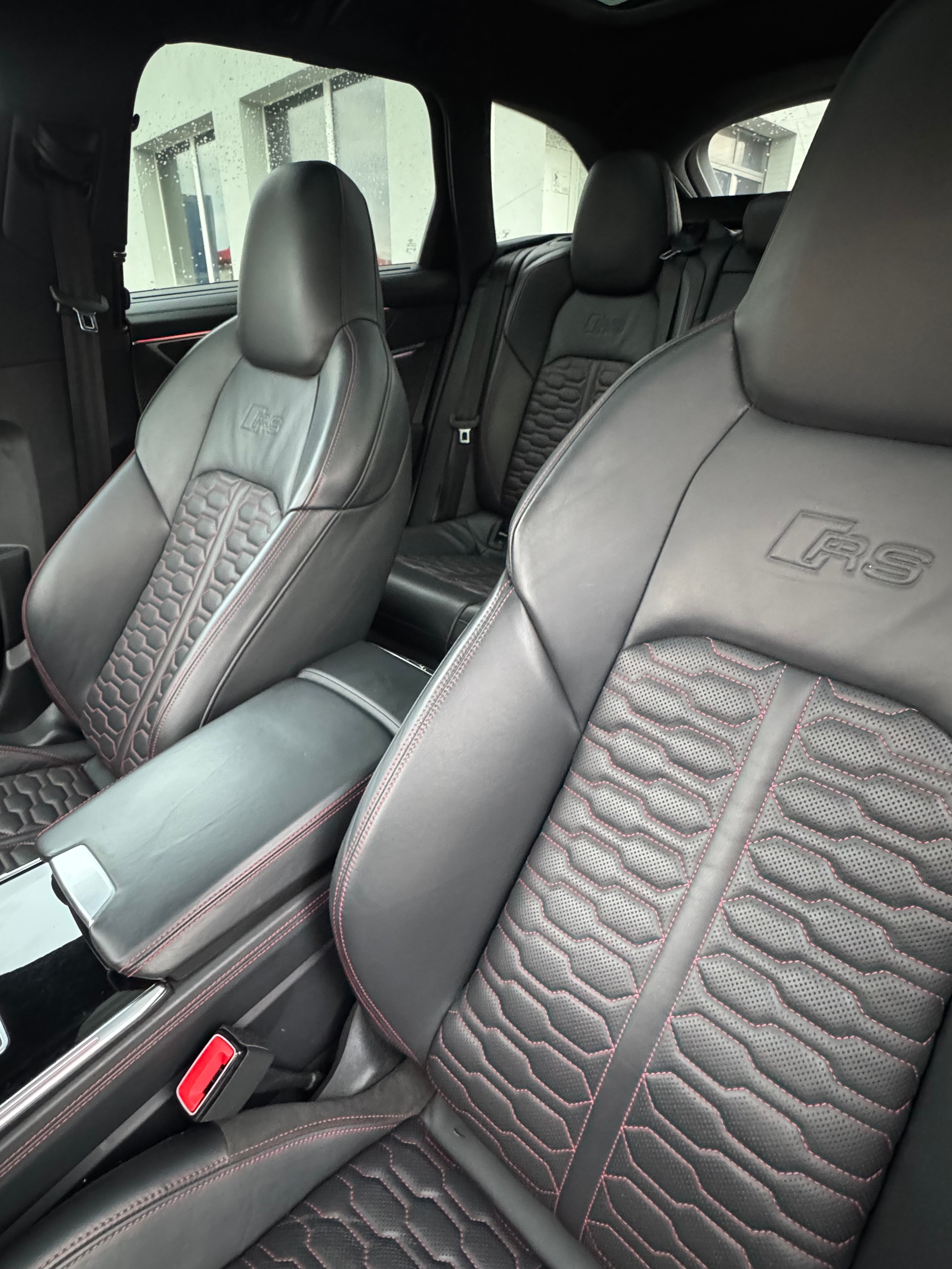 AUDI RS6 Avant 4.0 TFSI V8 quattro-image-9