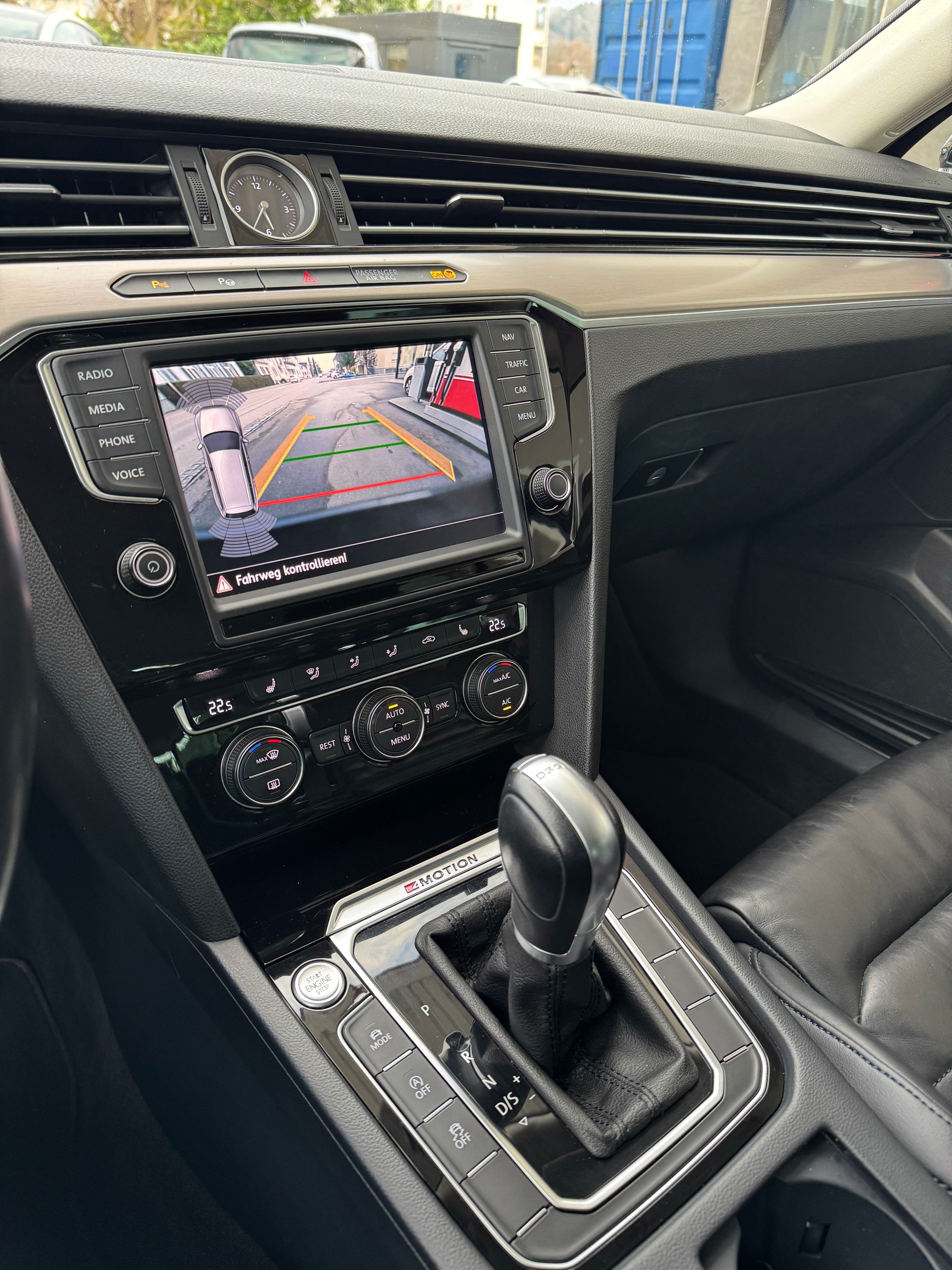 VW Passat Variant 2.0 TDI BMT High. DSG 4Motion-image-13