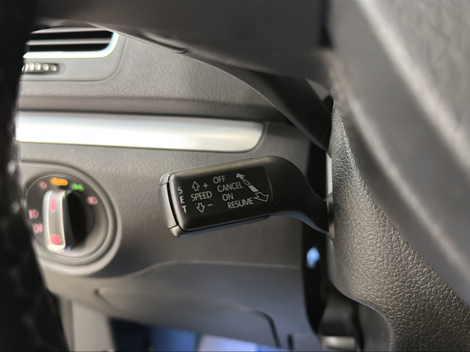 VW Sharan 2.0 TDI BlueMotion Technology Highline DSG-image-27