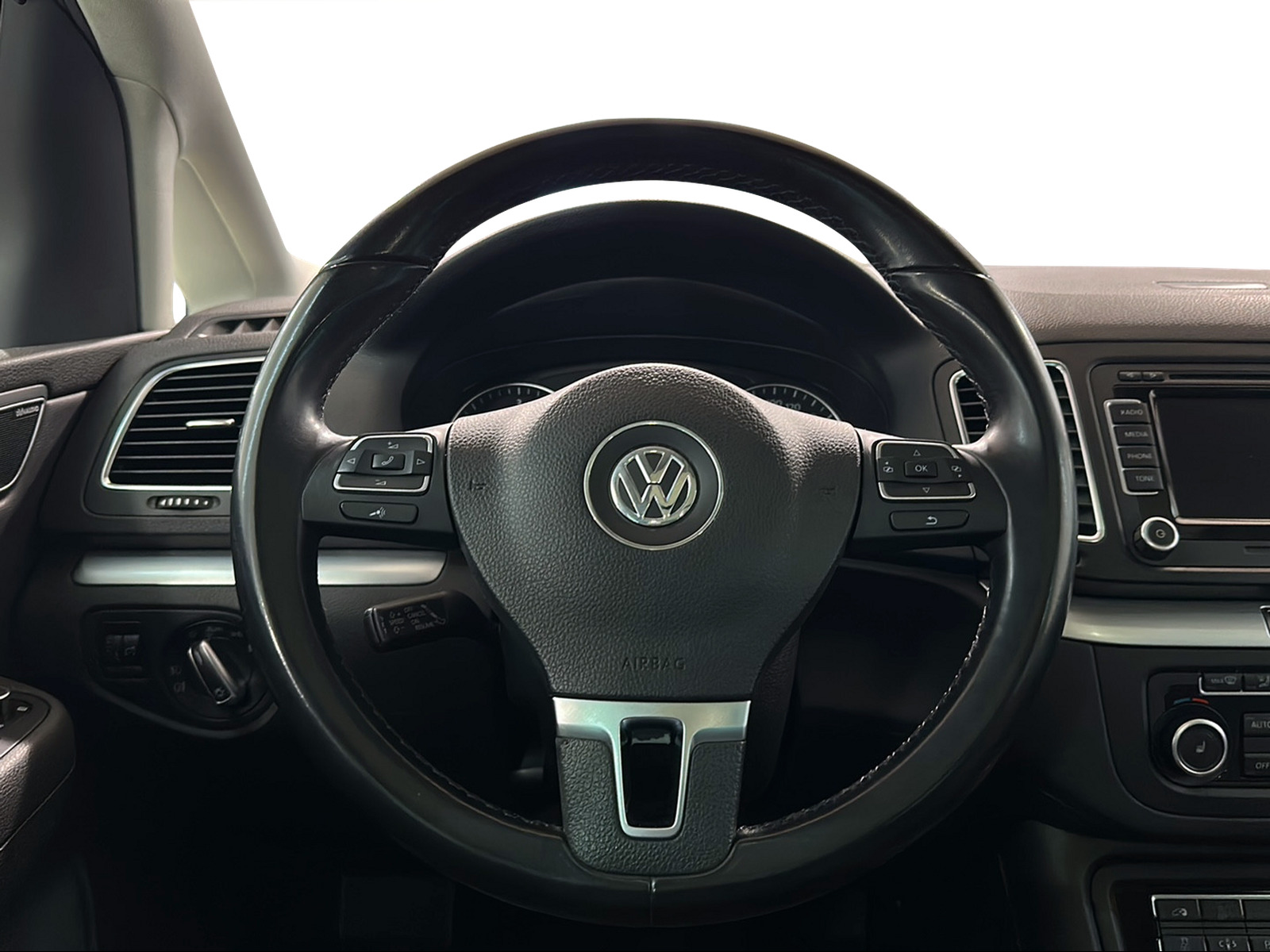 VW Sharan 2.0 TDI BlueMotion Technology Highline DSG-image-24