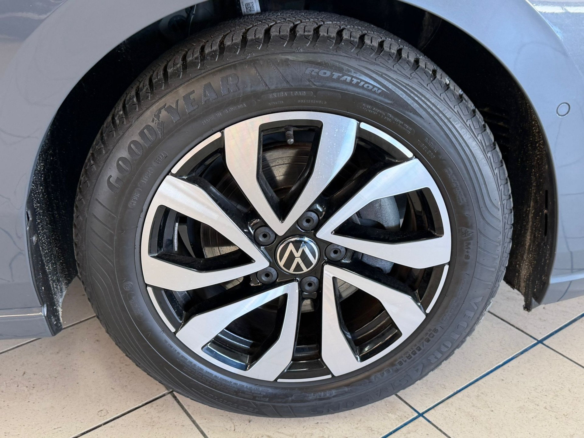 VW Golf 2.0 TDI Style DSG-image-4