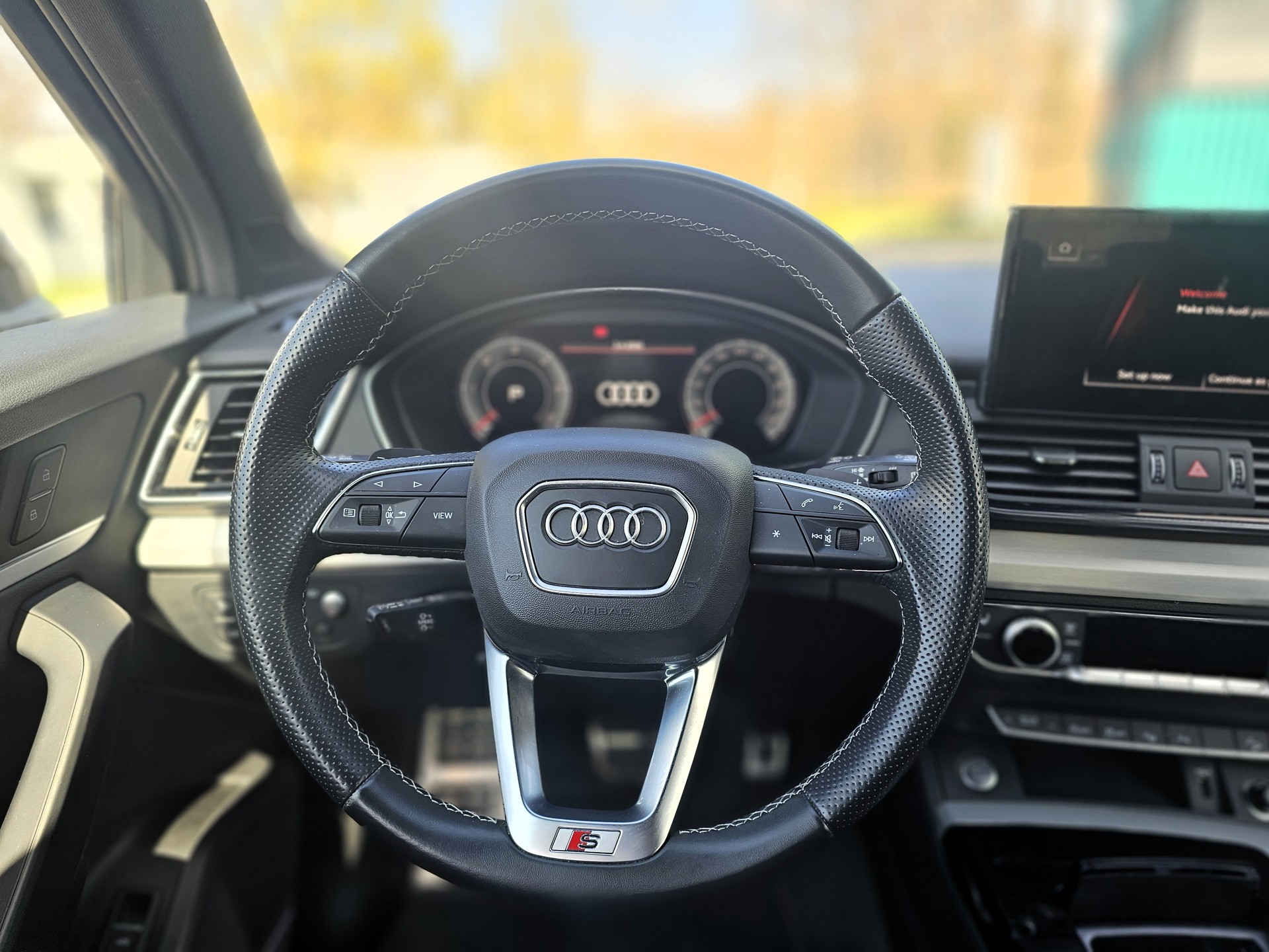 AUDI Q5 Sportback 40 TDI S line quattro S-tronic-image-11