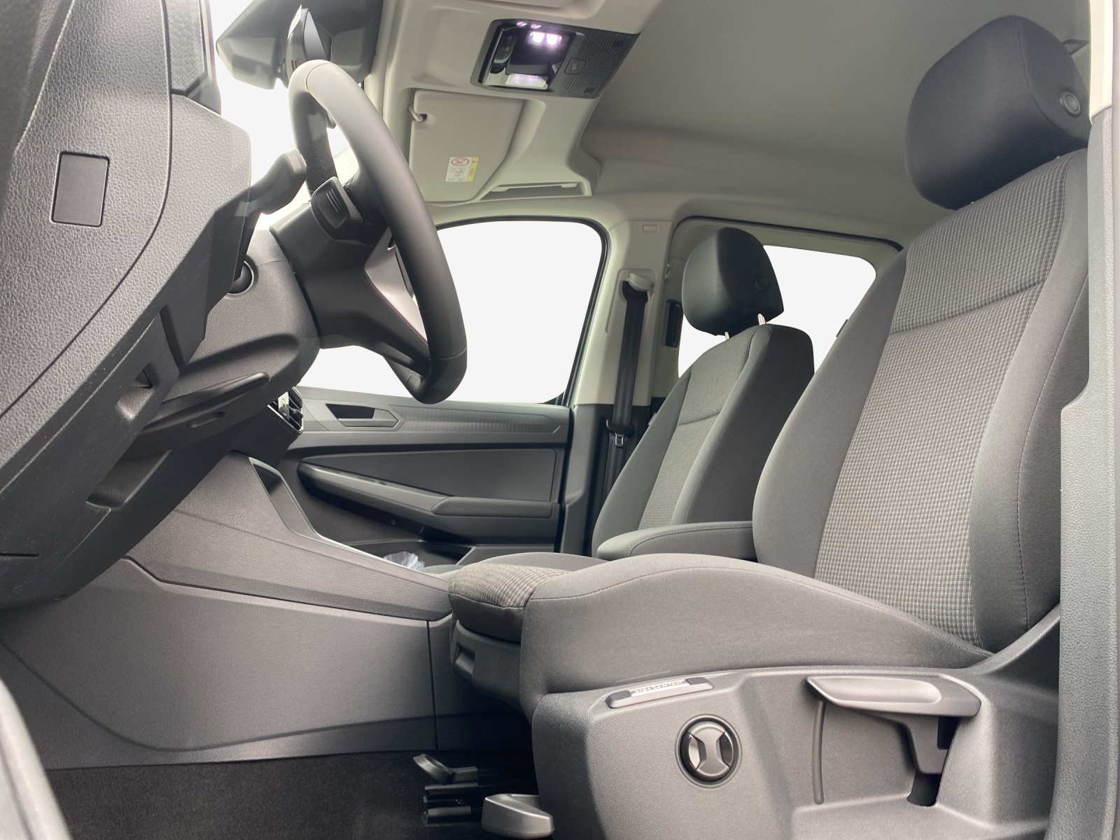 VW Caddy 1.5 TSI Plug in Hybrid Liberty DSG-image-7