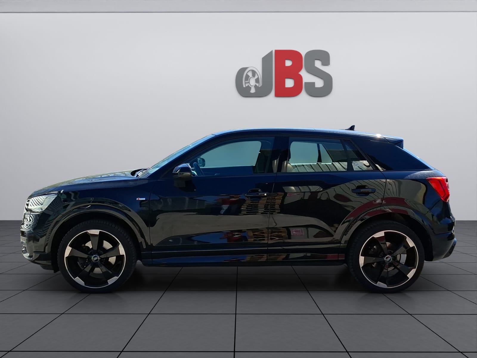 AUDI Q2 2.0 TFSI quattro S-tronic-image-3