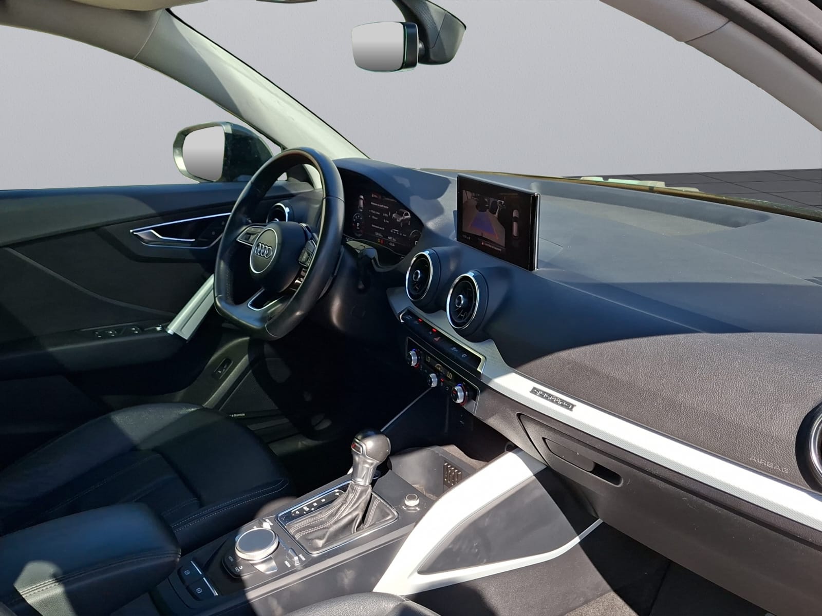 AUDI Q2 2.0 TFSI quattro S-tronic-image-10