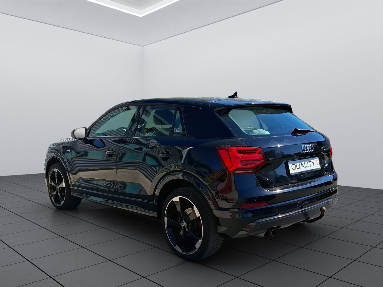 AUDI Q2 2.0 TFSI quattro S-tronic-image-5