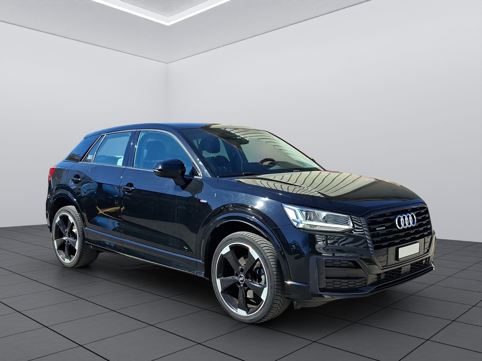 AUDI Q2 2.0 TFSI quattro S-tronic-image-2